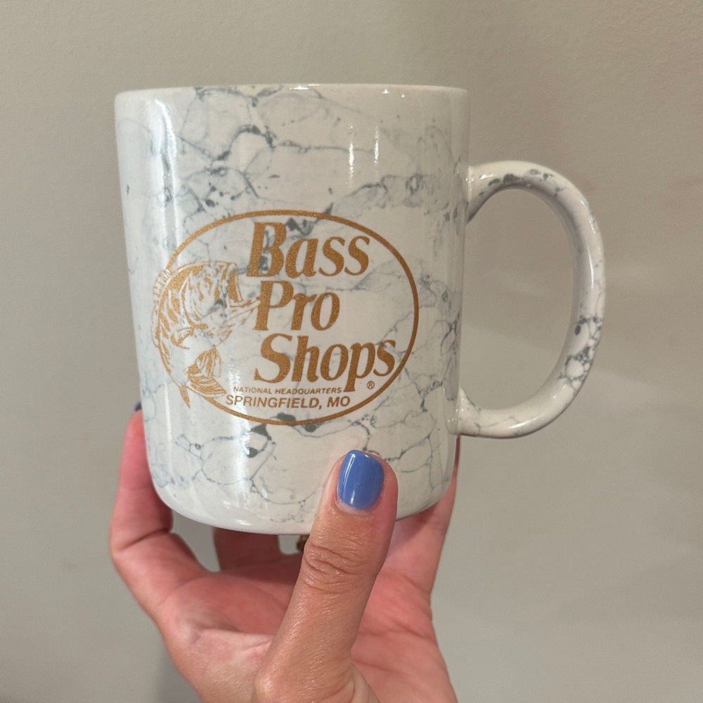 Bass Pro Shops White and Gray Marble Mug
